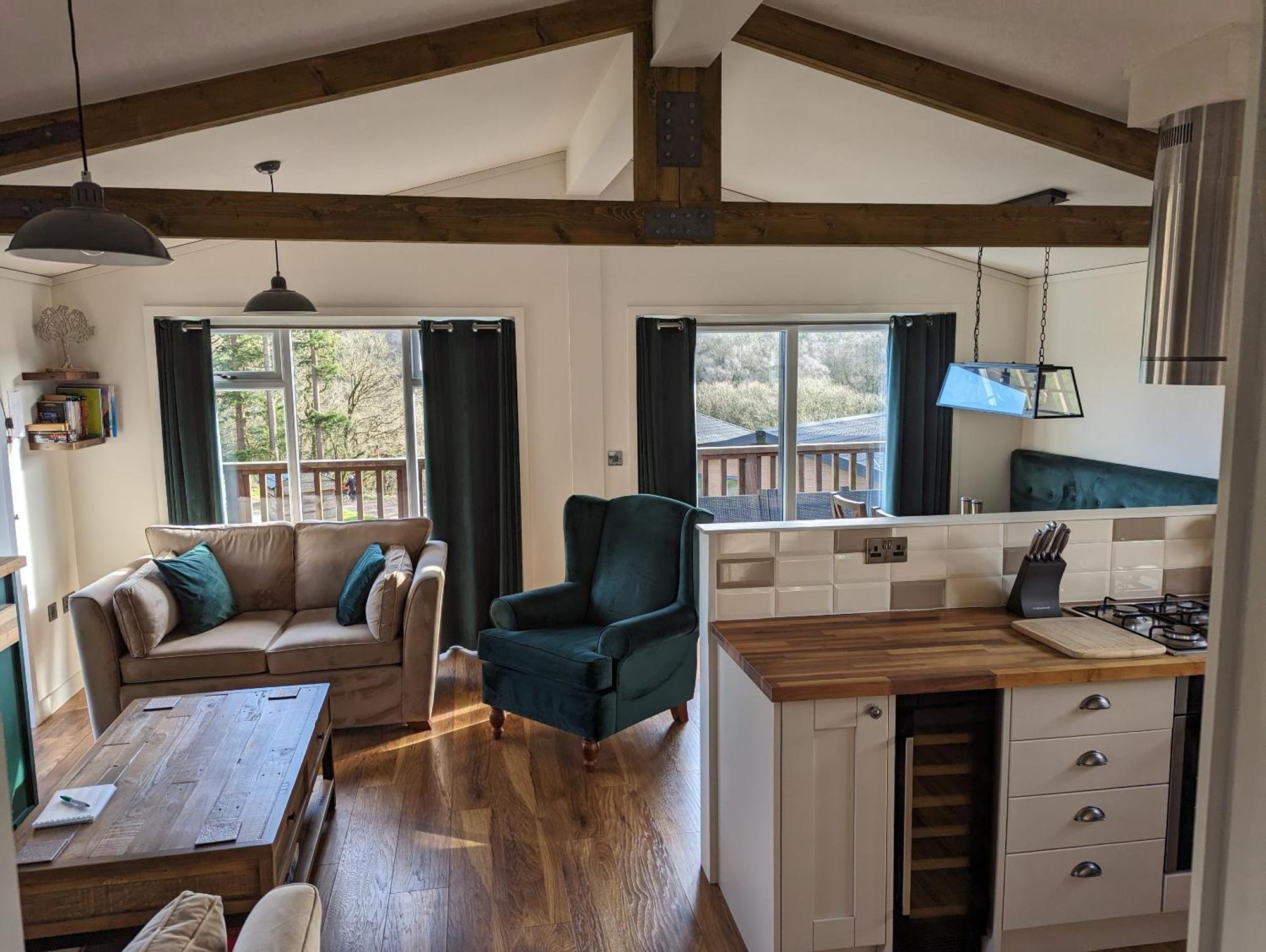 Great Trethew Hotel - Self Catering Lodges - Bar & Restaurant Liskeard Exterior foto
