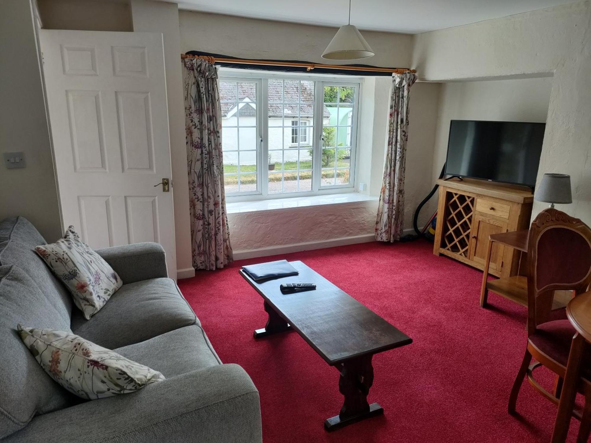 Great Trethew Hotel - Self Catering Lodges - Bar & Restaurant Liskeard Habitación foto