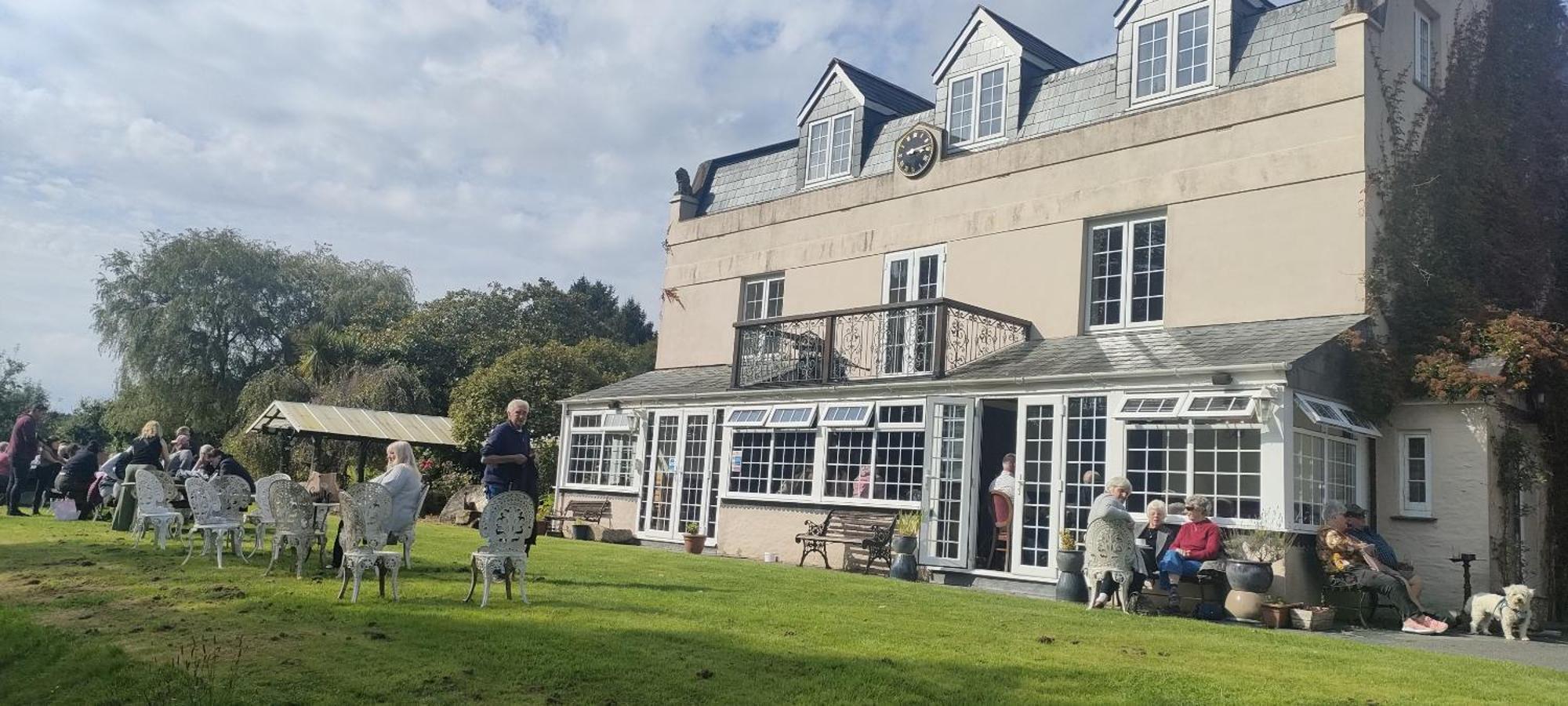 Great Trethew Hotel - Self Catering Lodges - Bar & Restaurant Liskeard Exterior foto