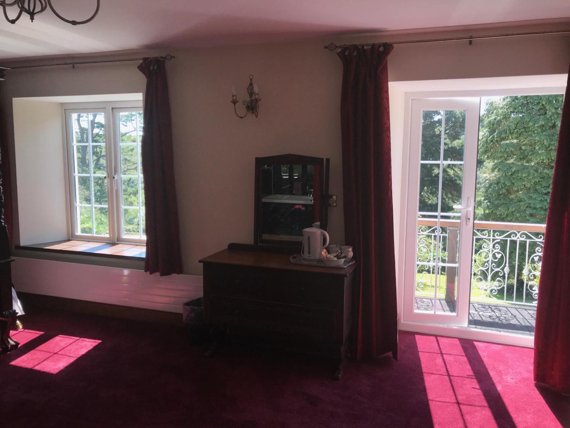 Great Trethew Hotel - Self Catering Lodges - Bar & Restaurant Liskeard Habitación foto