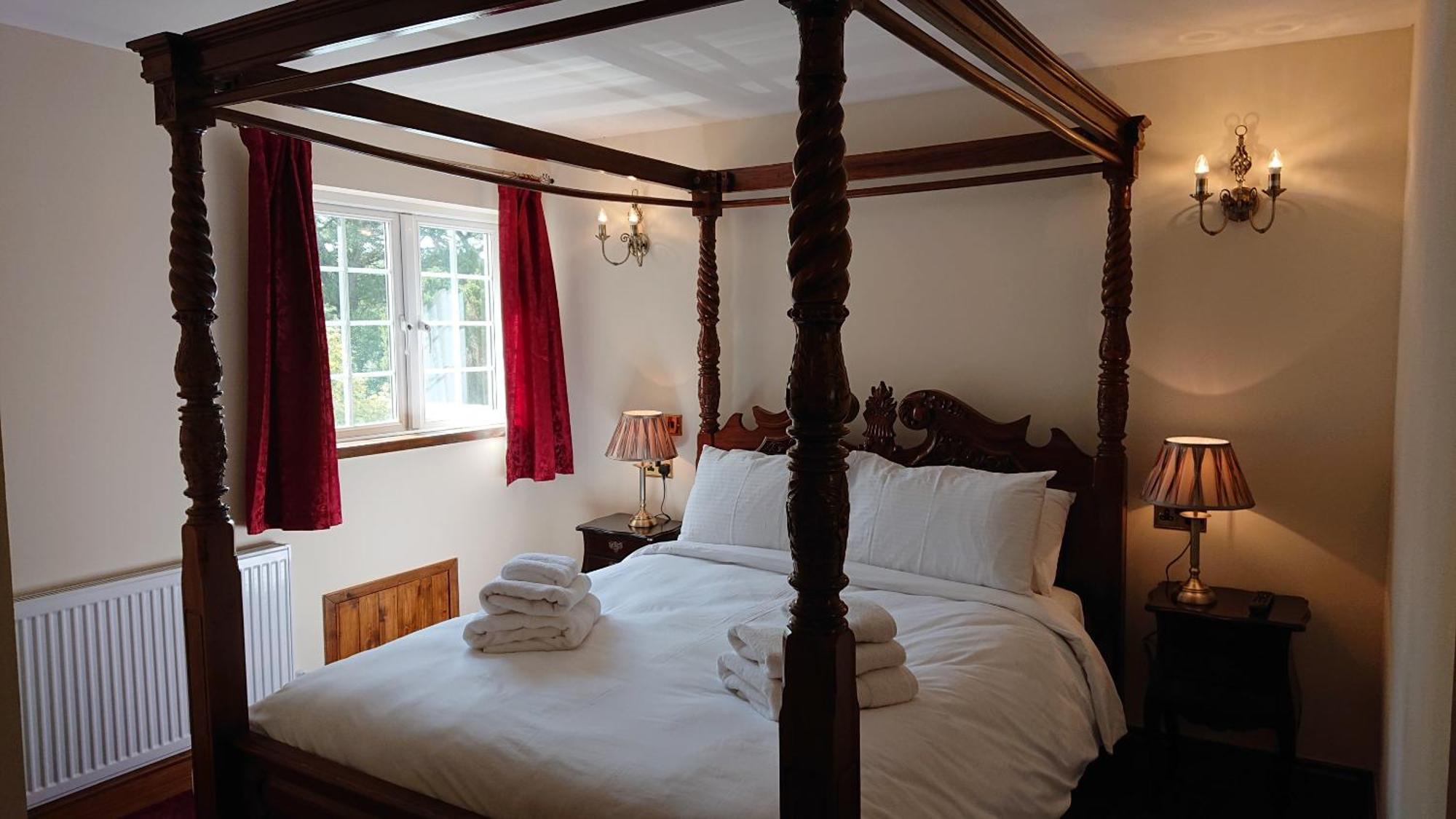Great Trethew Hotel - Self Catering Lodges - Bar & Restaurant Liskeard Exterior foto