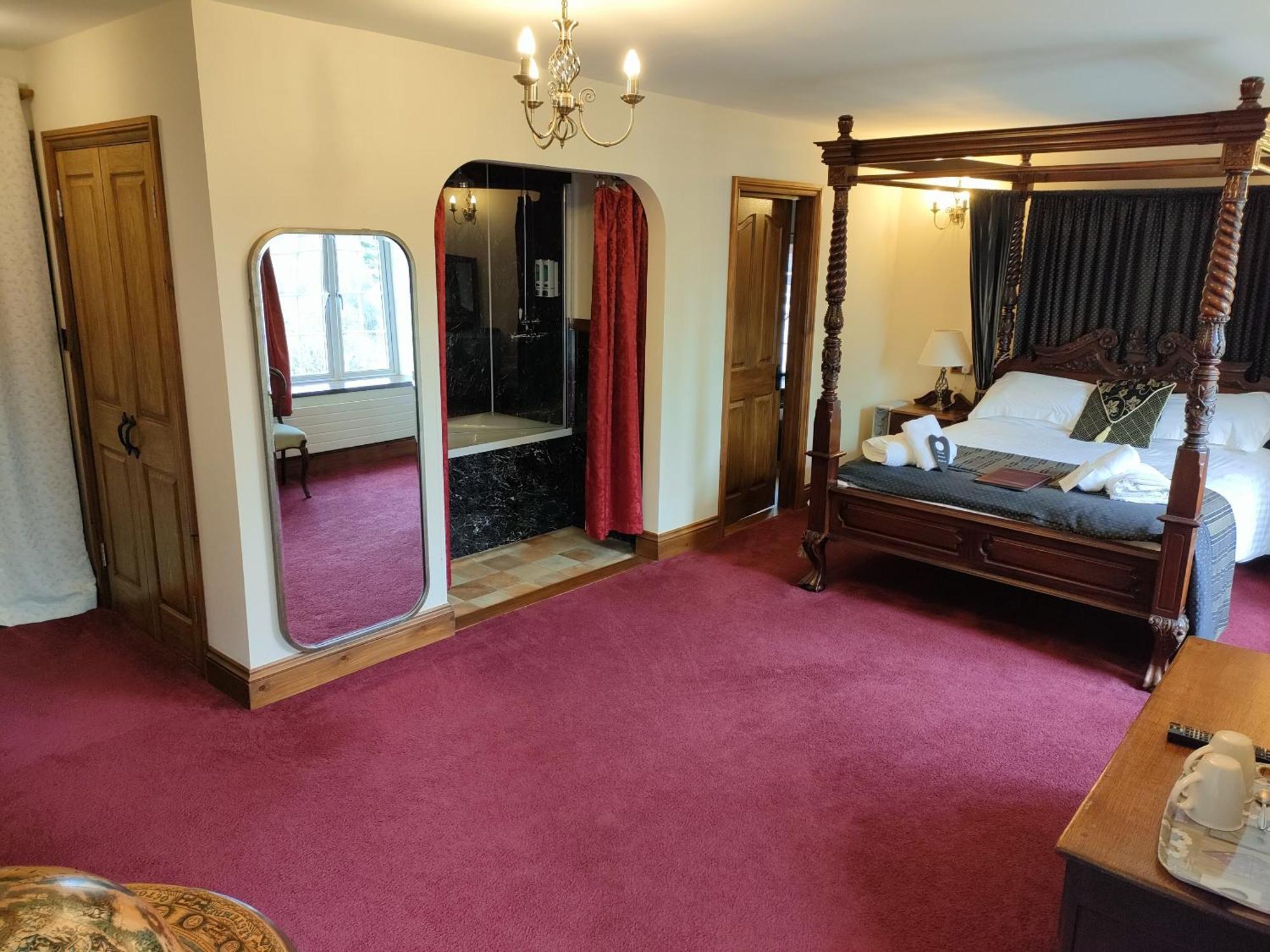 Great Trethew Hotel - Self Catering Lodges - Bar & Restaurant Liskeard Habitación foto