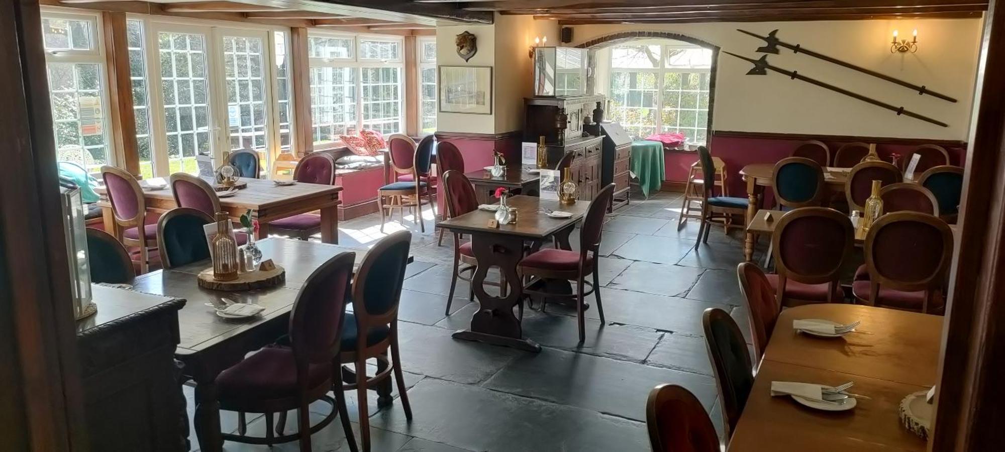 Great Trethew Hotel - Self Catering Lodges - Bar & Restaurant Liskeard Exterior foto